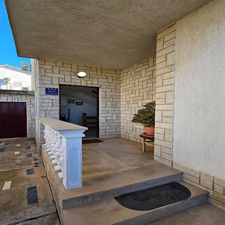 דירה In Tribunj Near Bristak *