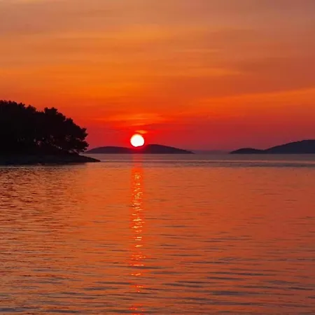 דירה In Tribunj Near Bristak Tribalj