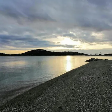 In Tribunj Near Bristak דירה Tribalj