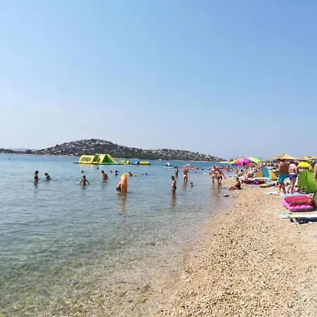 דירה In Tribunj Near Bristak *