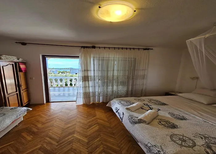 In Tribunj Near Bristak Appartement *