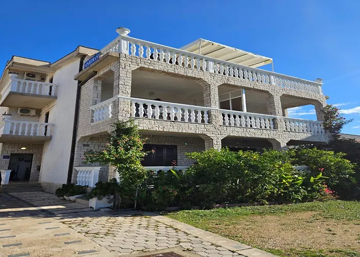 Appartement In Tribunj Near Bristak *