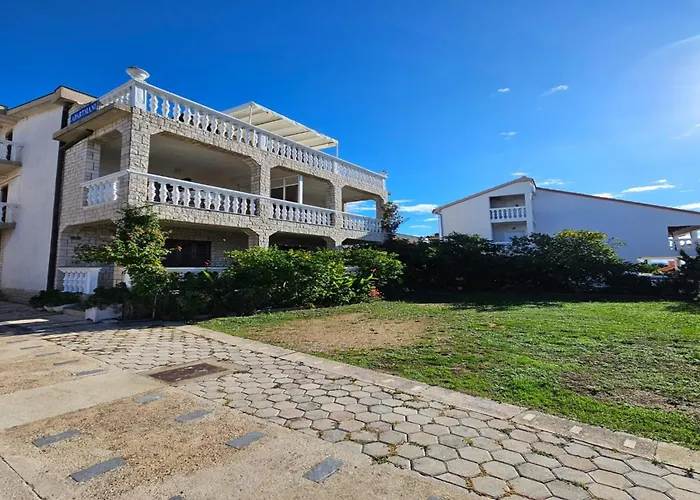 Appartement In Tribunj Near Bristak Tribalj